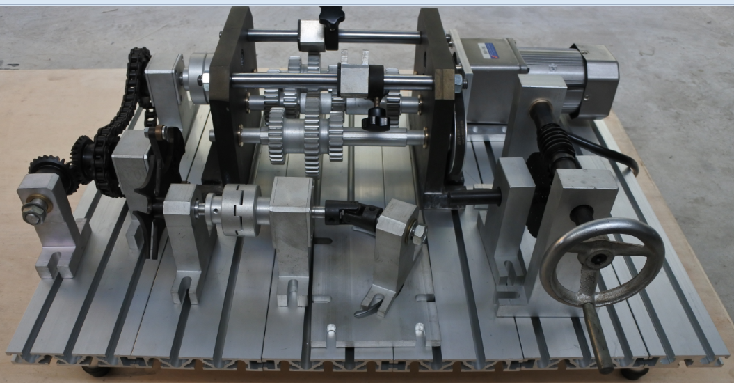 ZLOM-244 機械傳動系統(tǒng)創(chuàng)新設(shè)計綜合實驗臺